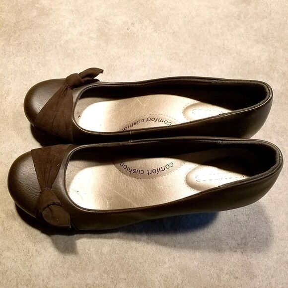 Maurices Womens Paige Size 10 Brown Slip On Heel Pumps - Picture 4 of 9
